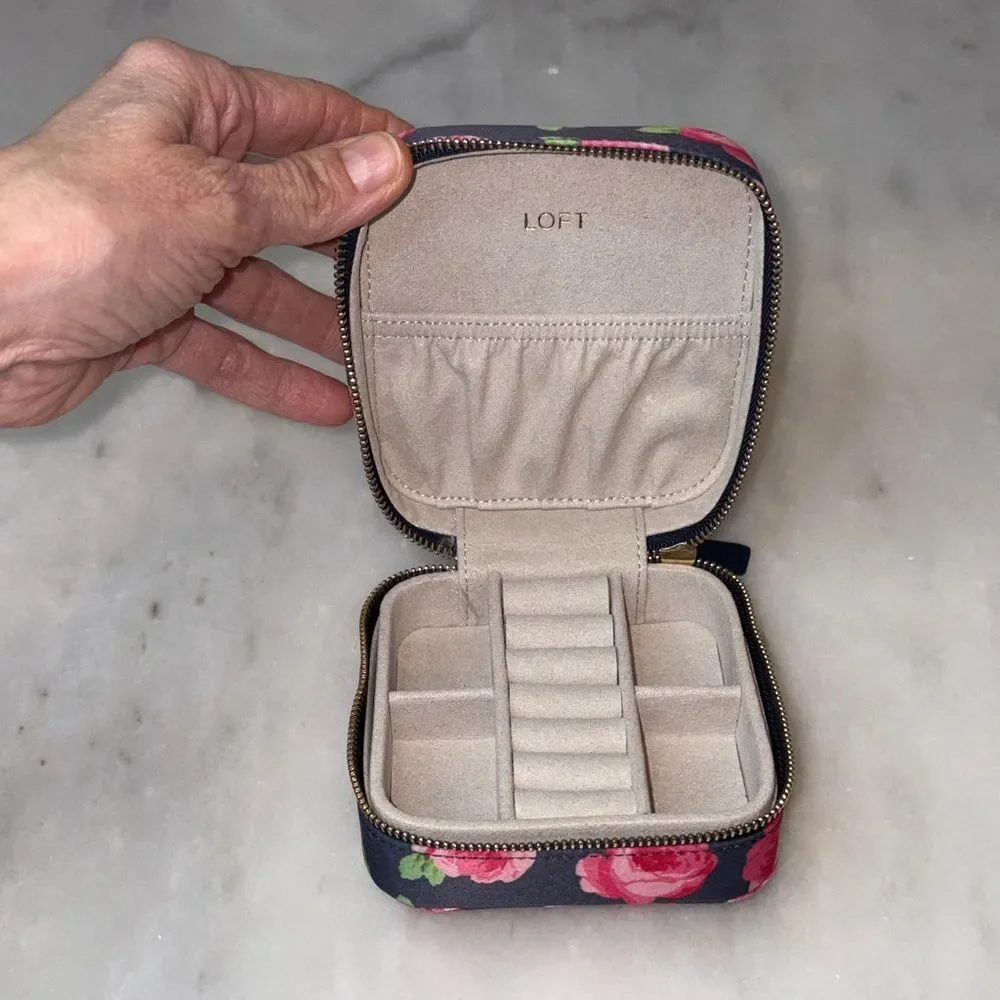 LOFT Floral Travel Jewelry Organizer Case Blue Pink NWT